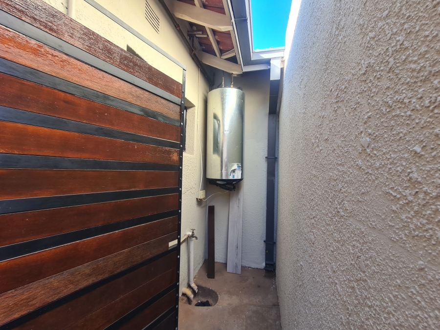 4 Bedroom Property for Sale in Royldene Northern Cape